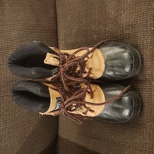 Boy's Ranger Suede and Black Rubber Insulated Boots Size 1